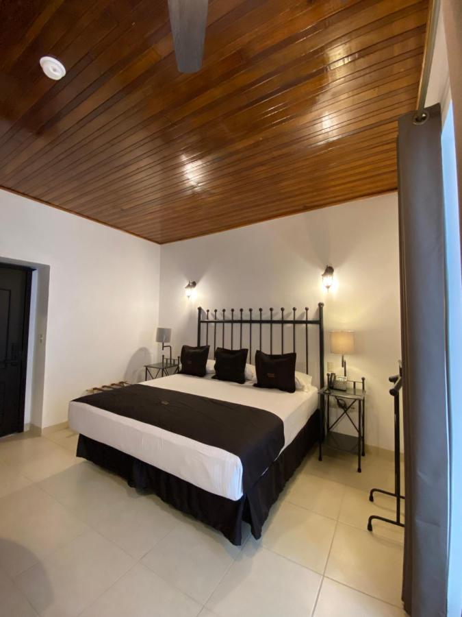Hotel Plata Condesa 3*
